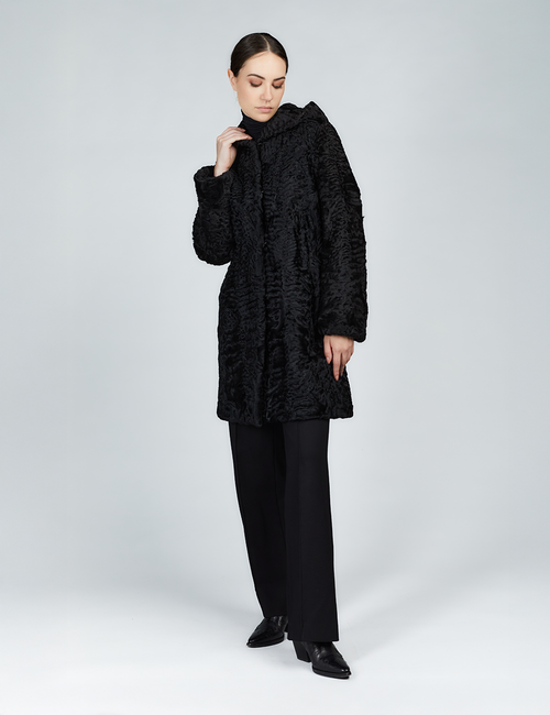 Cappotto in persiano al ginocchio con cappuccio nero 90cm