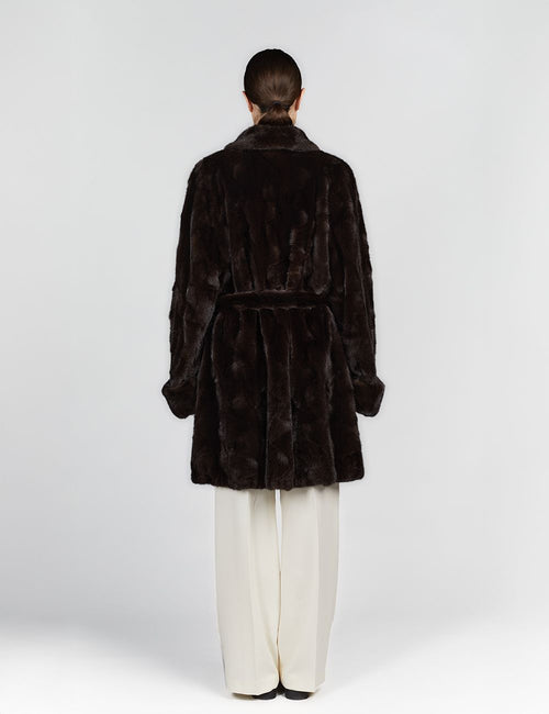 Cappotto al ginocchio in visone con colletto nero 95cm