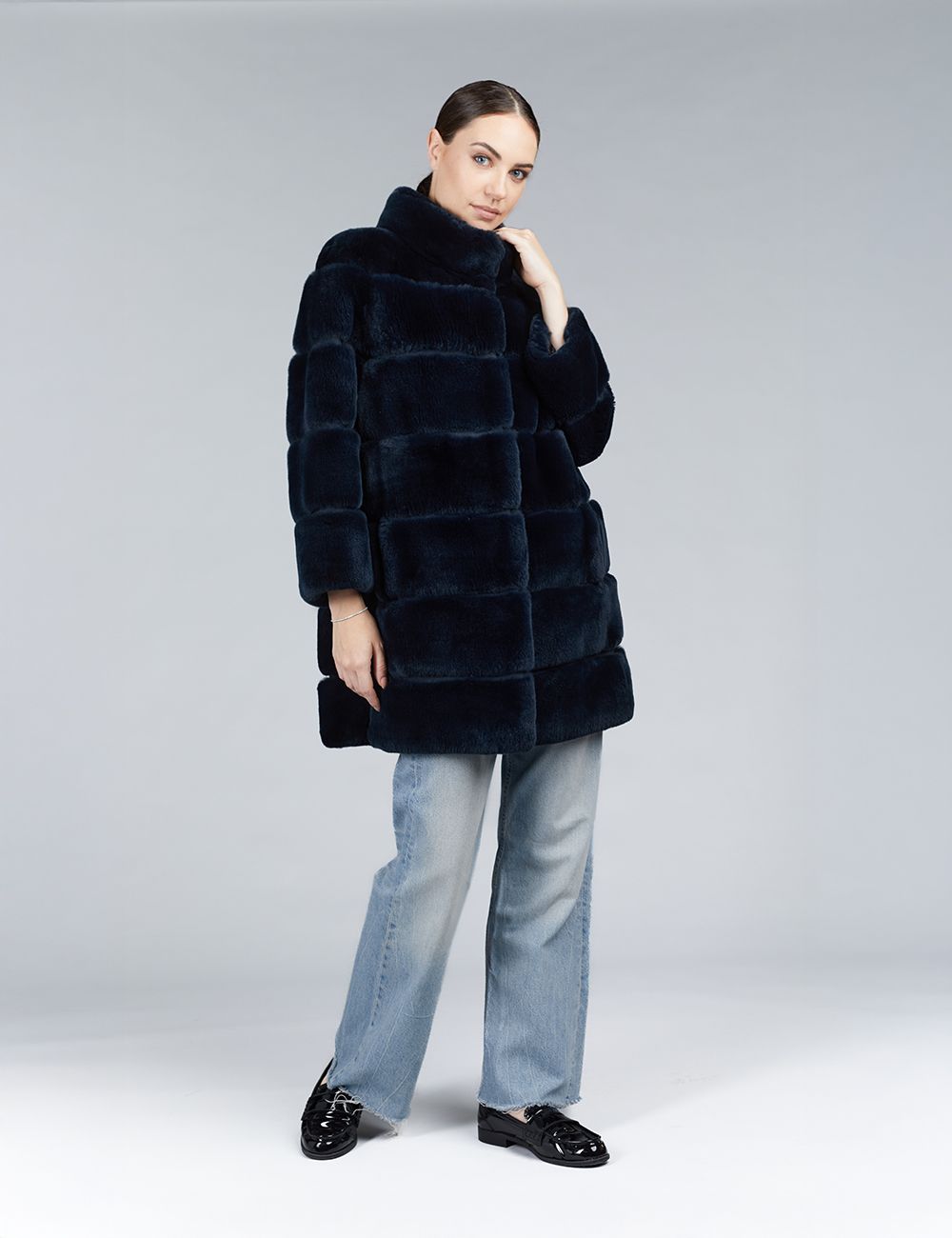 Cappotto in rex con collo alto blu notte 85cm