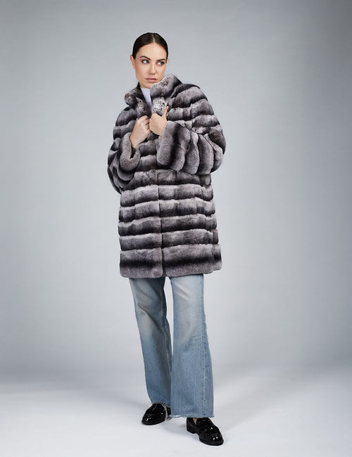 Cappotto in rex con collo alto bianco e nero 85cm