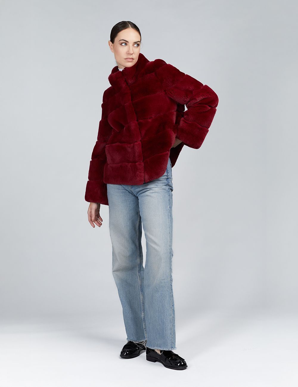 Giacca corta in rex con collo alto rosso 60cm