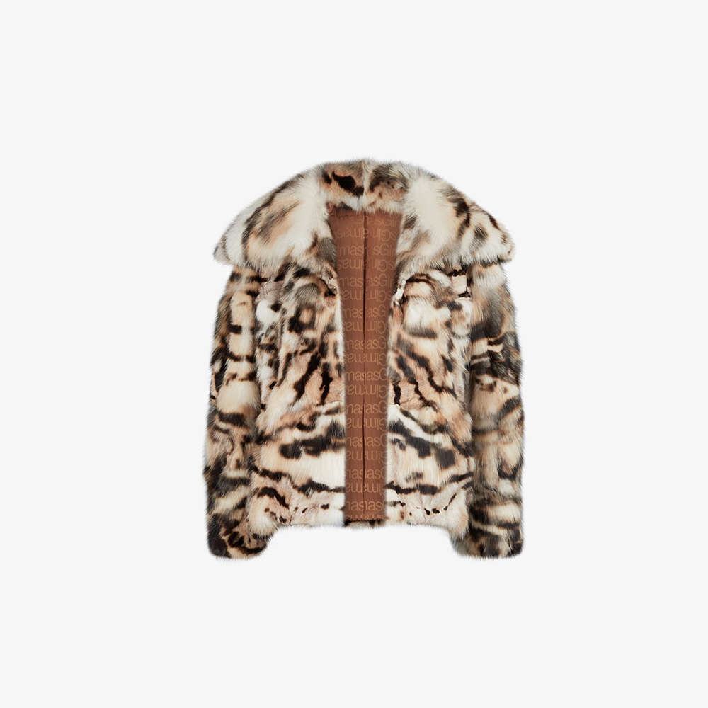 Veste en renard avec un large col multicolore de 65 cm.