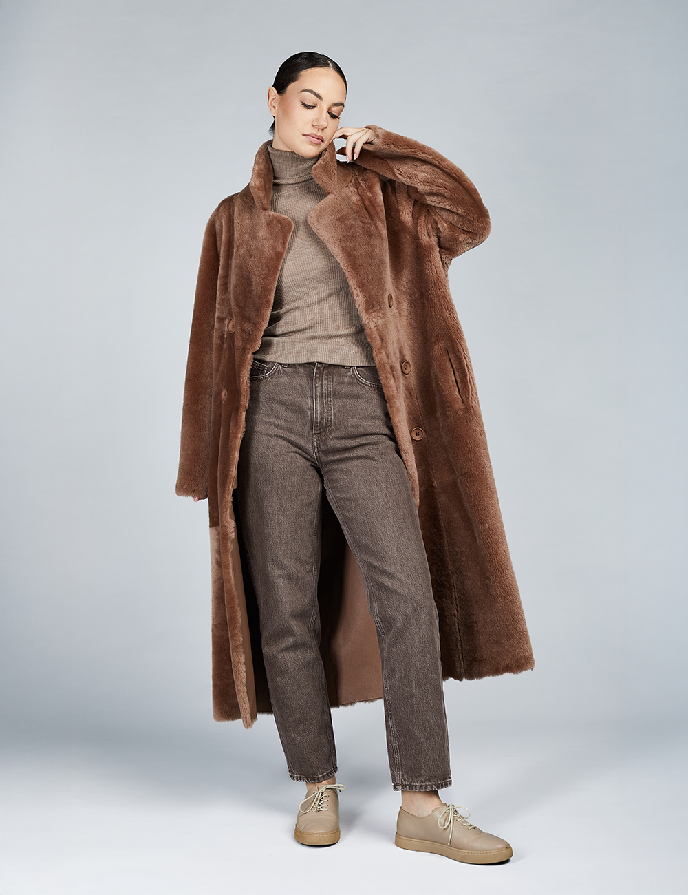 Manteau long en peau de mouton réversible marron de 120cm