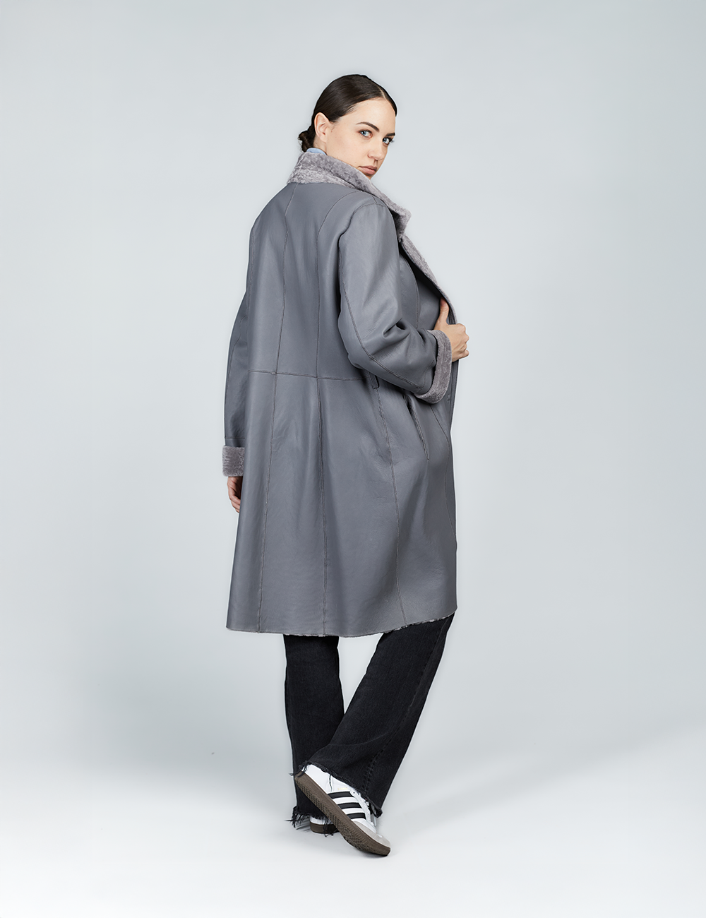 Manteau en peau de mouton avec ceinture réversible gris 100cm