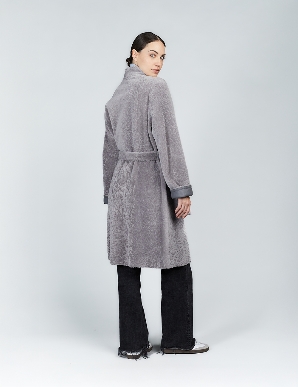 Cappotto di montone con cintura reversibile grigio 100cm