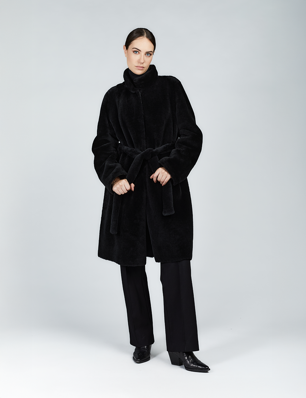 Manteau en peau de mouton noir de 100 cm
