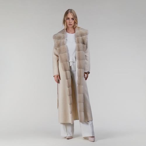 Cappotto lungo in cashmere con bordo in visone e cintura panna 130 cm