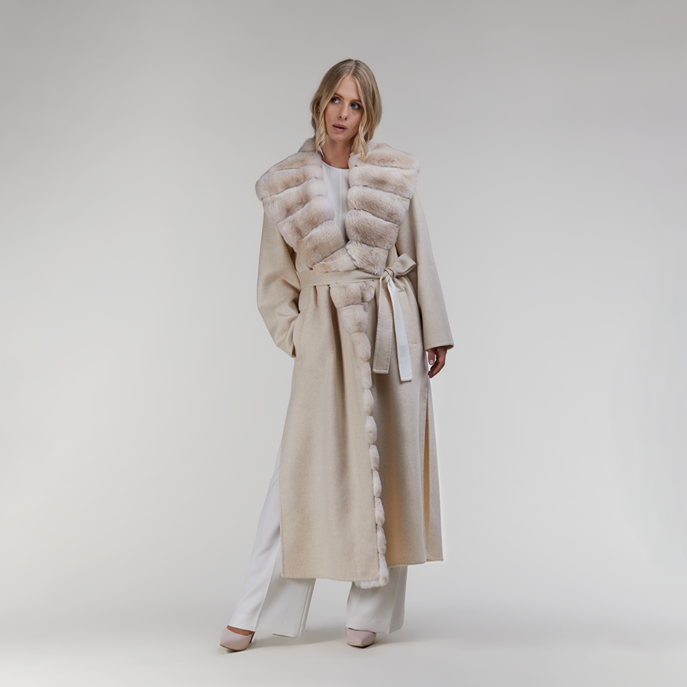 Cappotto lungo in cashmere con ampio collo di cincillà panna 130cm
