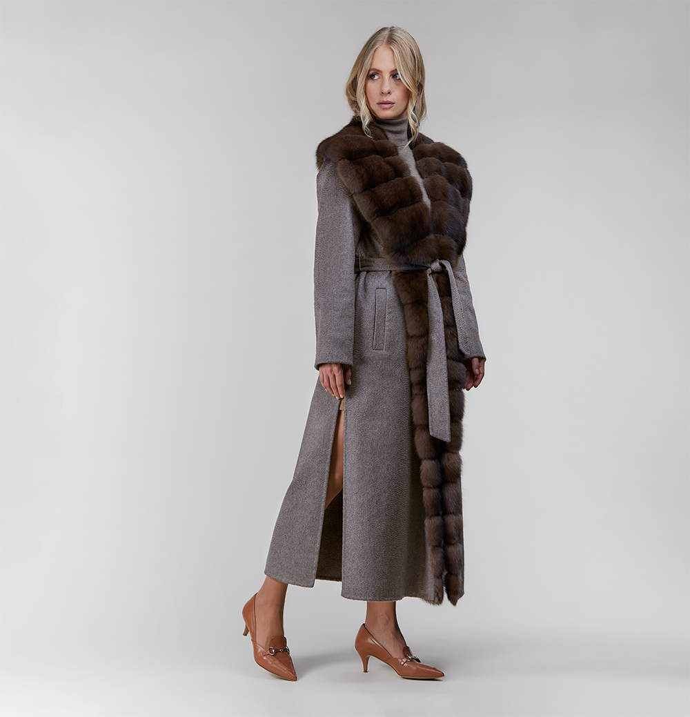 Cappotto lungo in cashmere con ampio collo di zibellino grigio 130cm