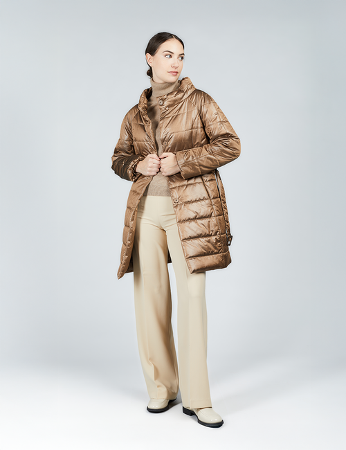 Piumino con cintura e collo staccabile di zibellino dorato 80 cm