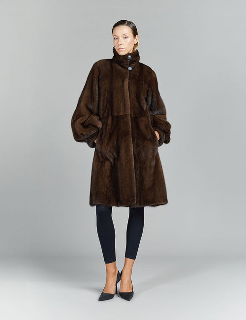 Cappotto in visone con collo alto, demi buff, 95 cm