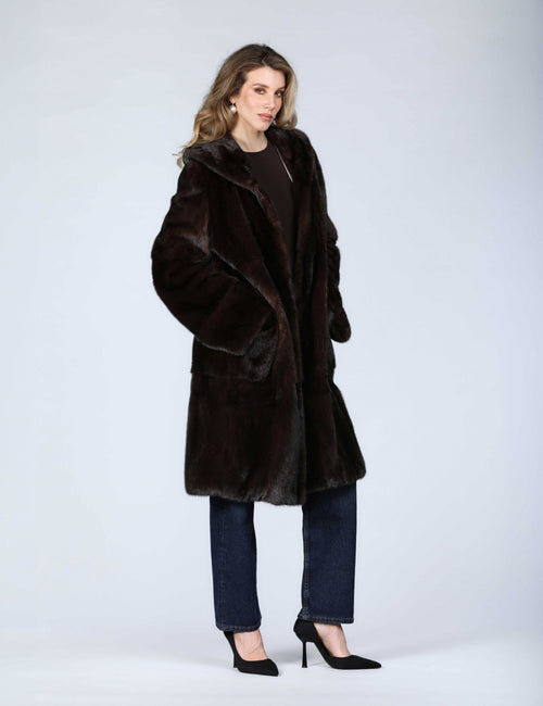 Cappotto di visone con cappuccio