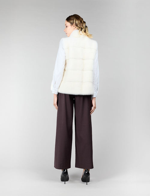 Mink fur vest, white, 60 cm.