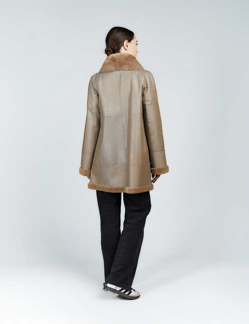 Cappotto in rex reversibile con collo alto pastello 80 cm