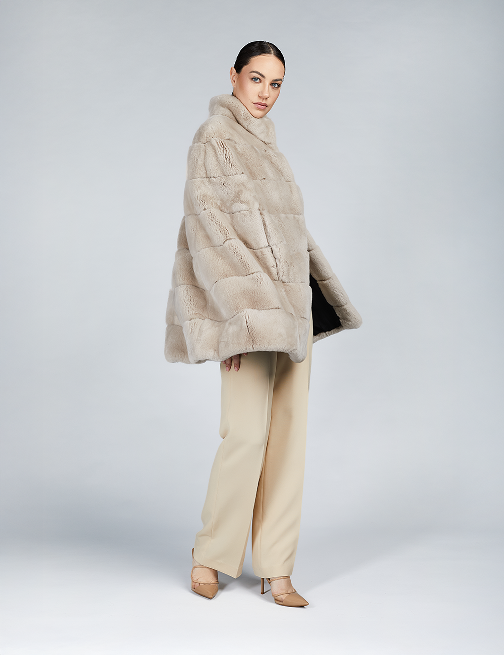 Mantella in rex oversized beige 80cm