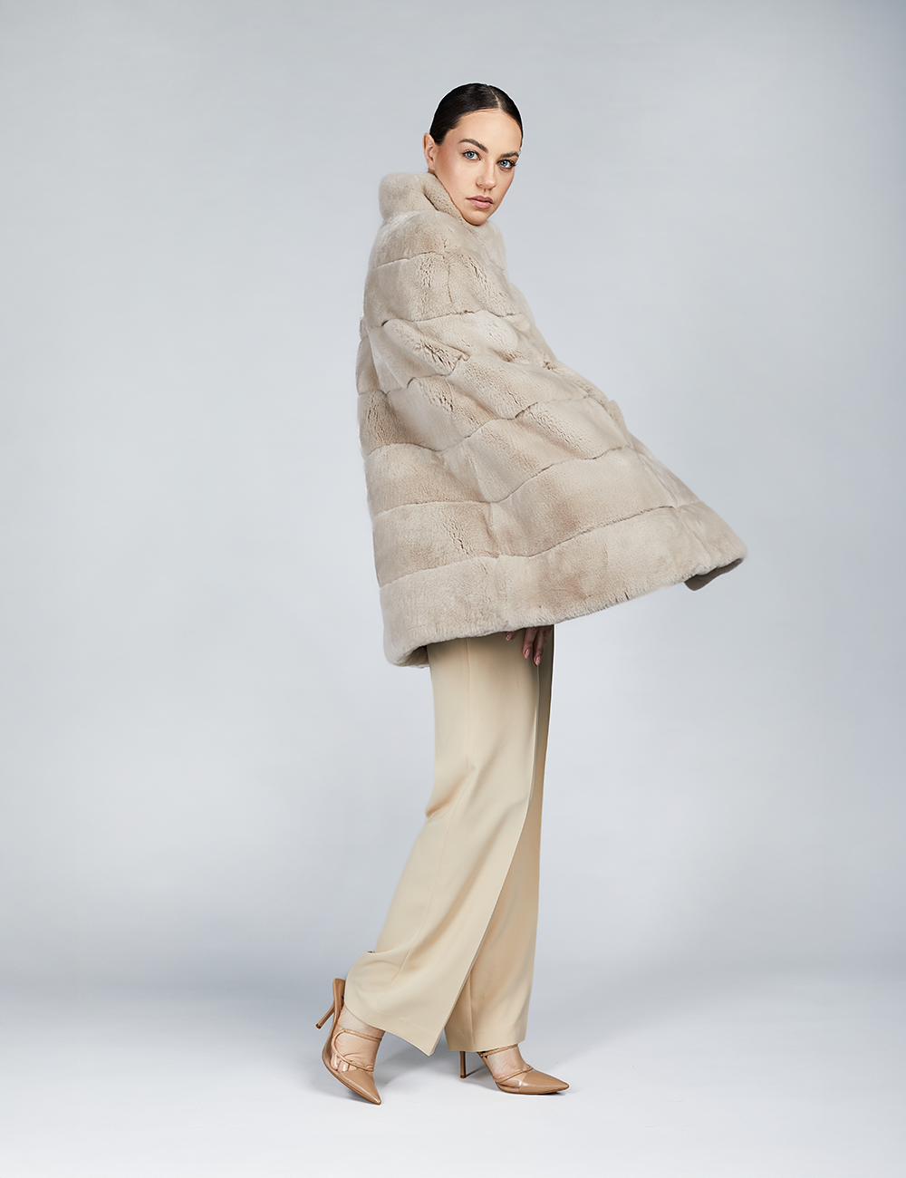 Mantella in rex oversized beige 80cm
