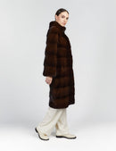 Cappotto in visone lungo con collo alto mogano 105cm