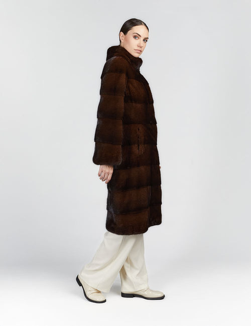 Cappotto in visone lungo con collo alto mogano 105cm