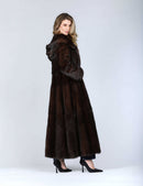 Cappotto in visone con cappuccio