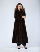 Cappotto in visone con cappuccio