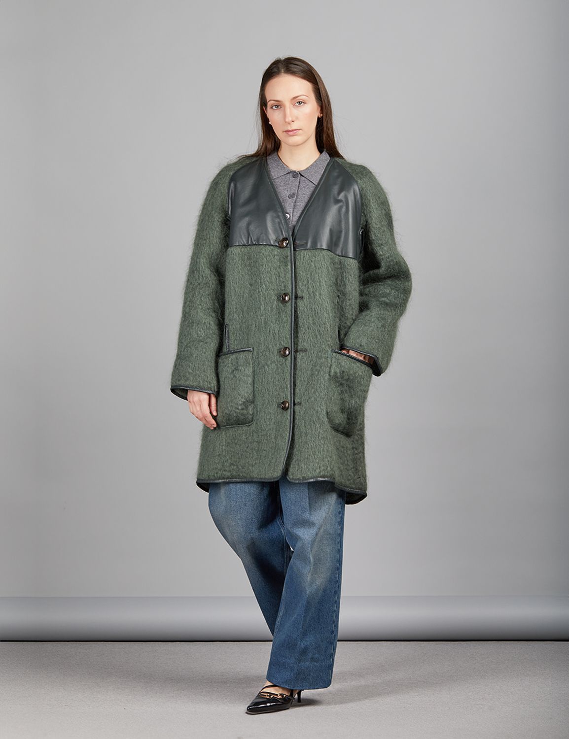 Cappotto di nappa e mohair reversibile senza collo verde 90 cm