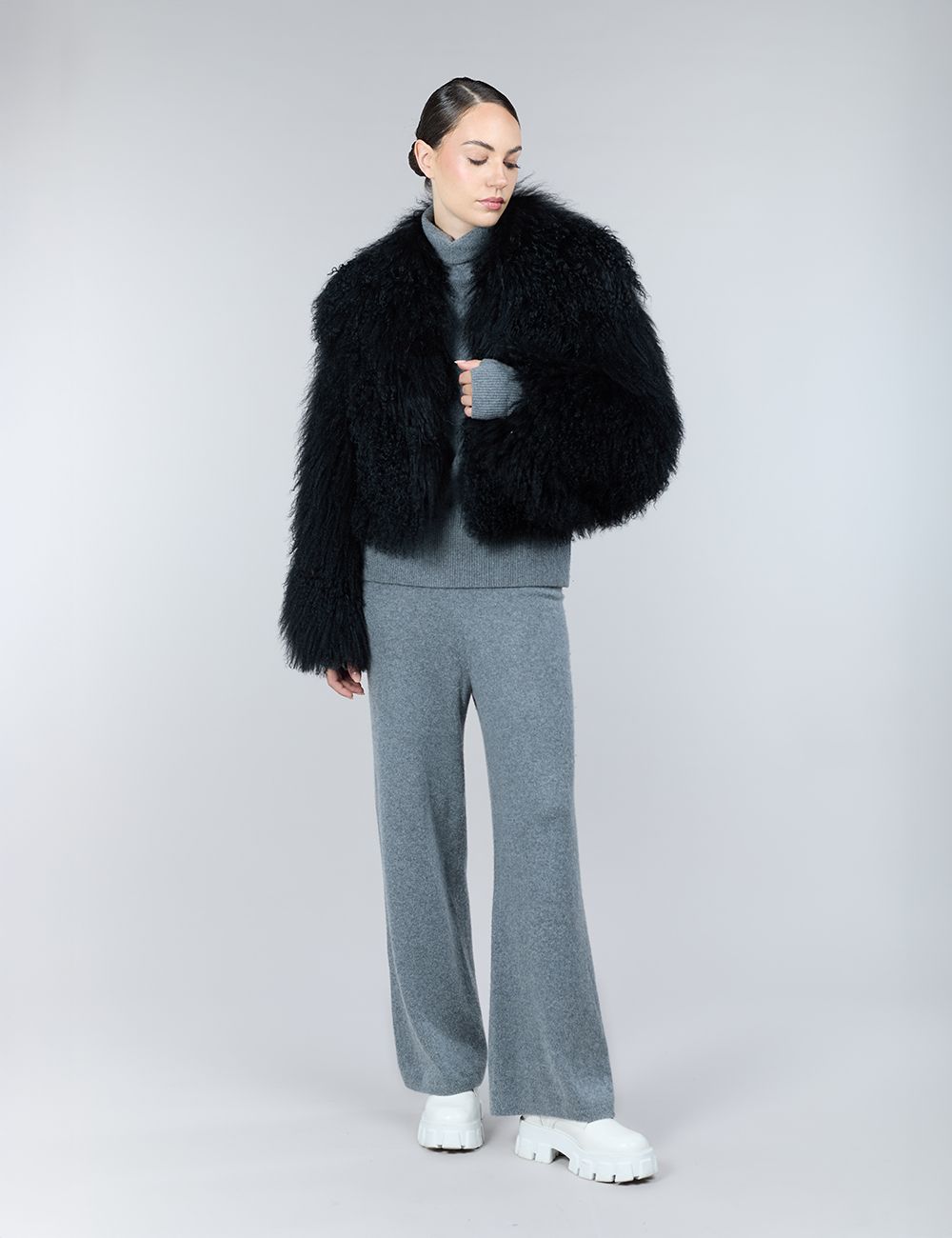 Bomber crop in pelliccia mongolia nero 45 cm