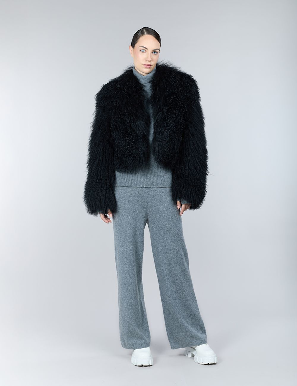 Bomber crop in pelliccia mongolia nero 45 cm