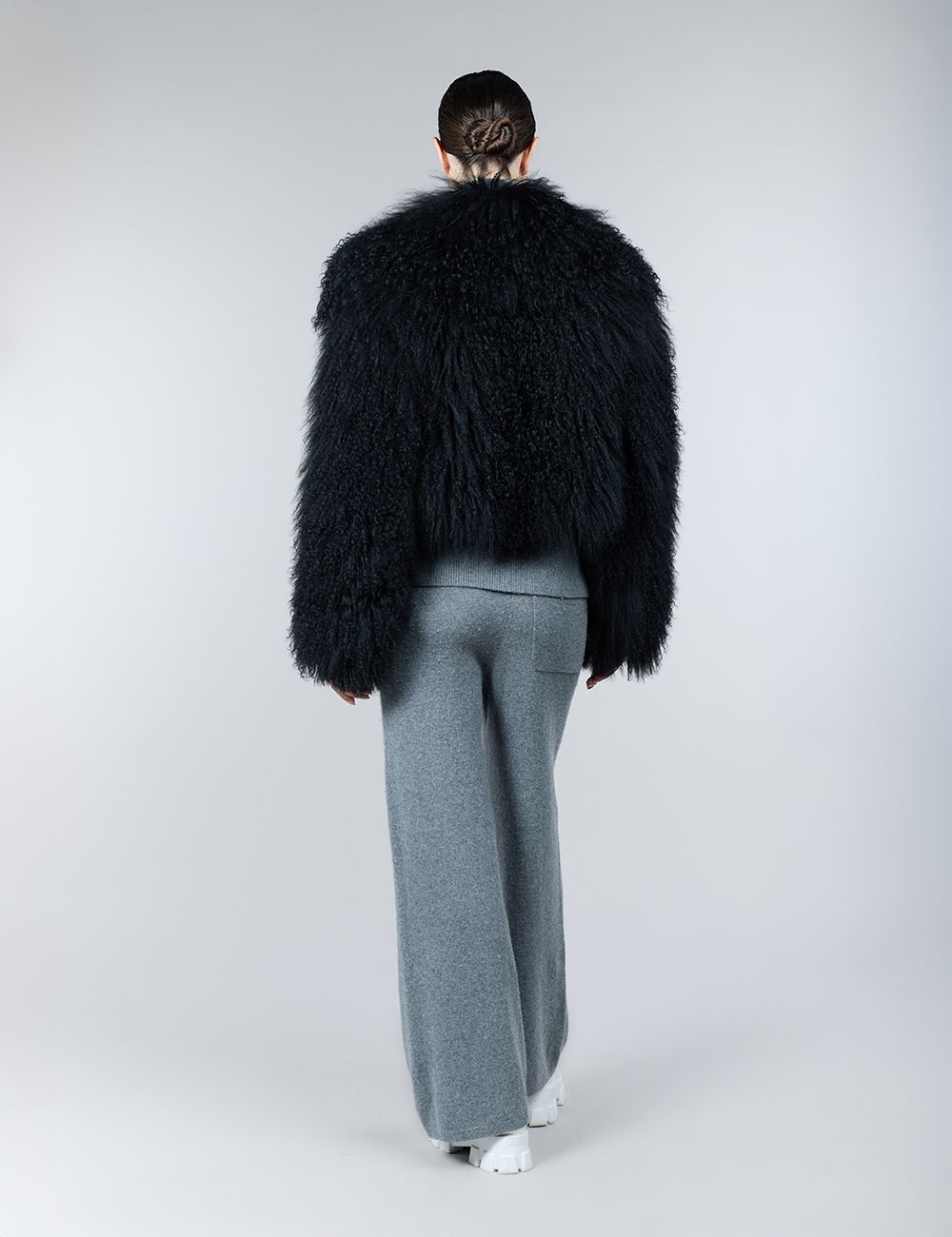 Bomber crop in pelliccia mongolia nero 45 cm