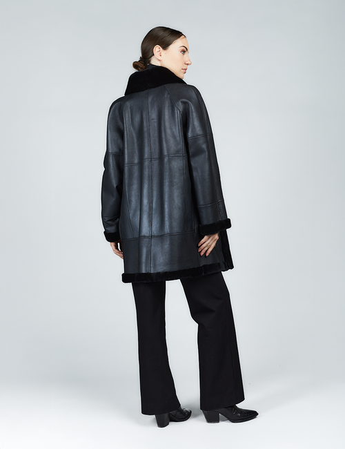 Cappotto in rex reversibile con collo alto nero 85 cm