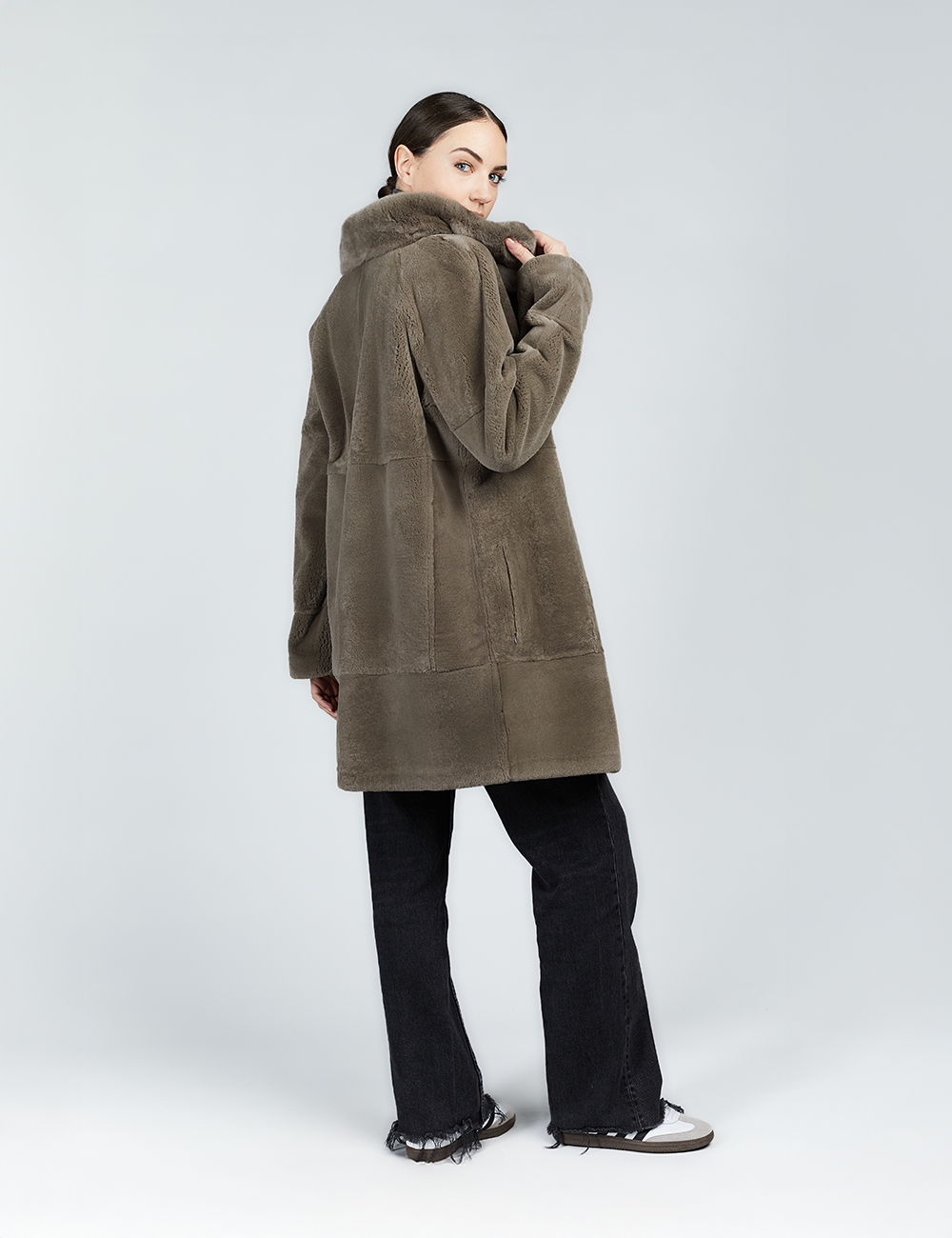 Cappotto in rex reversibile con collo alto grigio 85cm