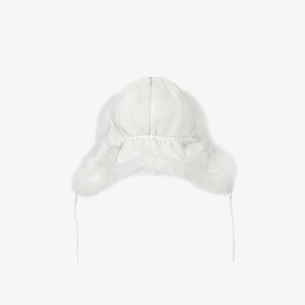 Cappello in volpe bianca con para orecchie