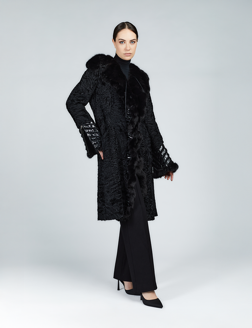 Cappotto lungo in persiano con bordo in zibellino nero 105cm