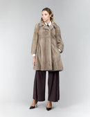 Cappotto in visone, silver blue, collo inglese, silver blue, 85 cm
