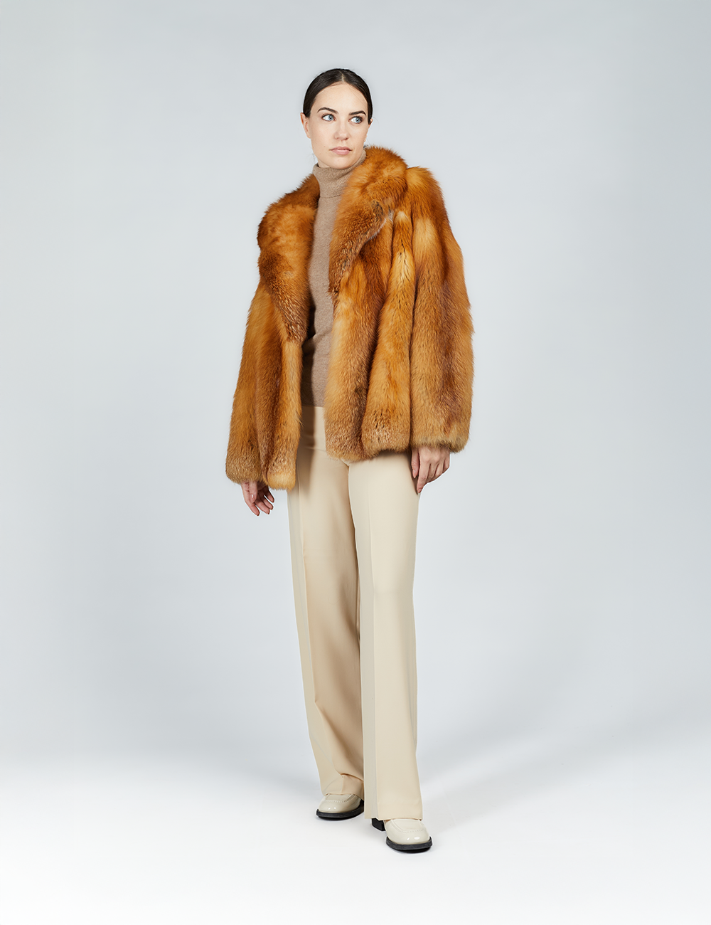 Giacca corta in volpe rossa pelle intera e collo inglese 65cm