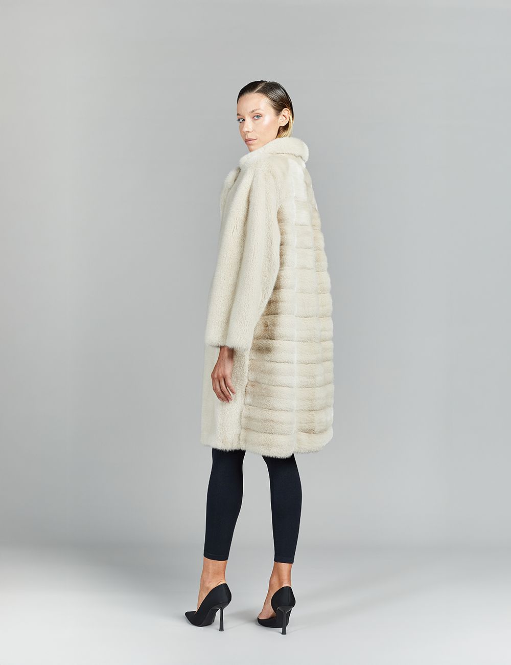 Cappotto in visone, collo inglese, ghiaccio, 95 cm