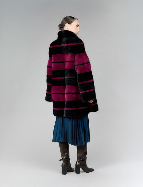 Manteau en vison avec col haut et motif géométrique, violet, 85 cm