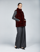 Veste en vison avec col haut rouge de 70 cm