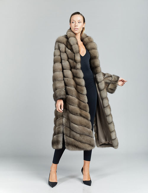Cappotto lungo in zibellino, con collo a scialle, platino, 115 cm