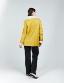 Cappotto corto in montone con bottoni e cintura in vita giallo 75cm