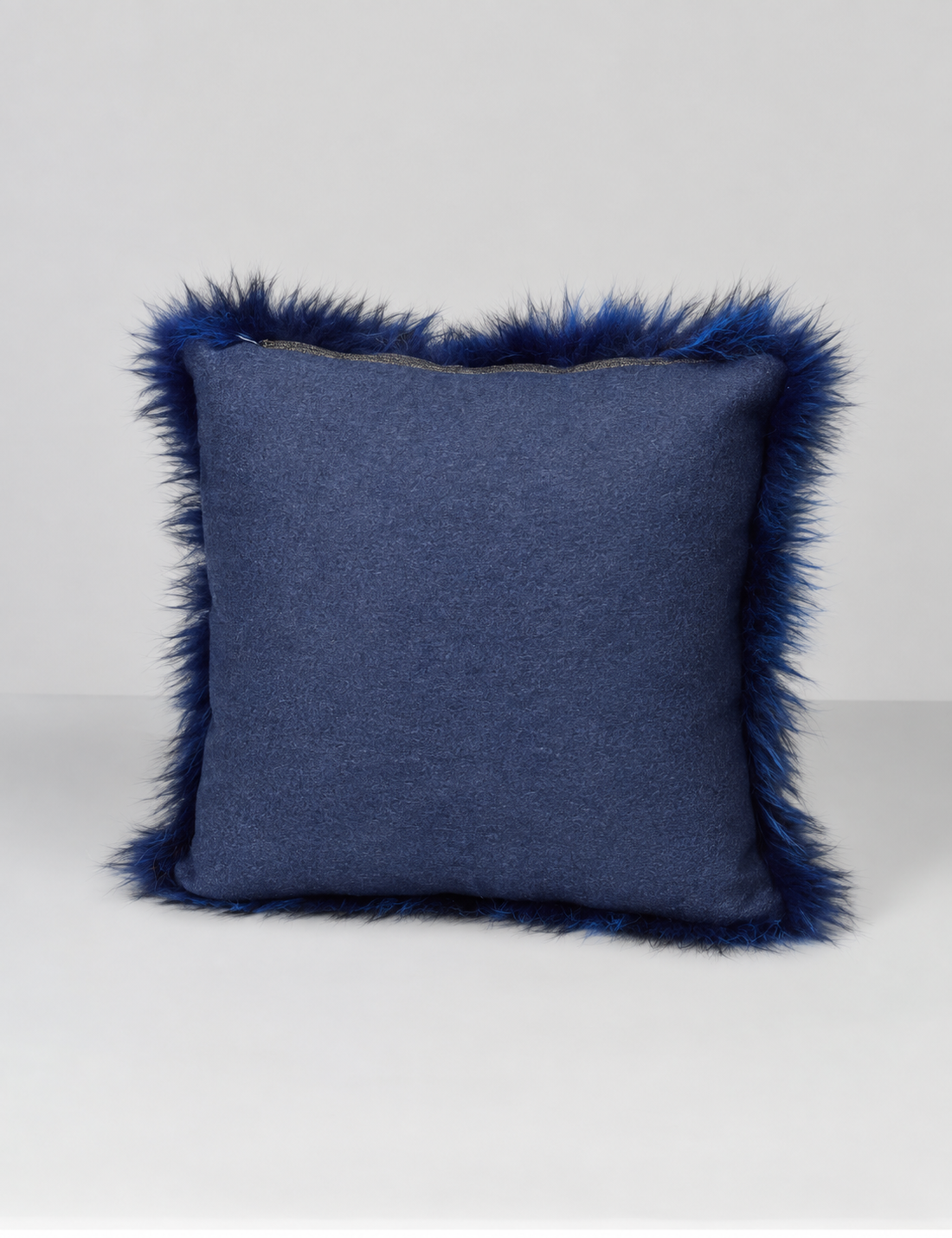 Coussin en fourrure