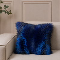 Coussin en fourrure