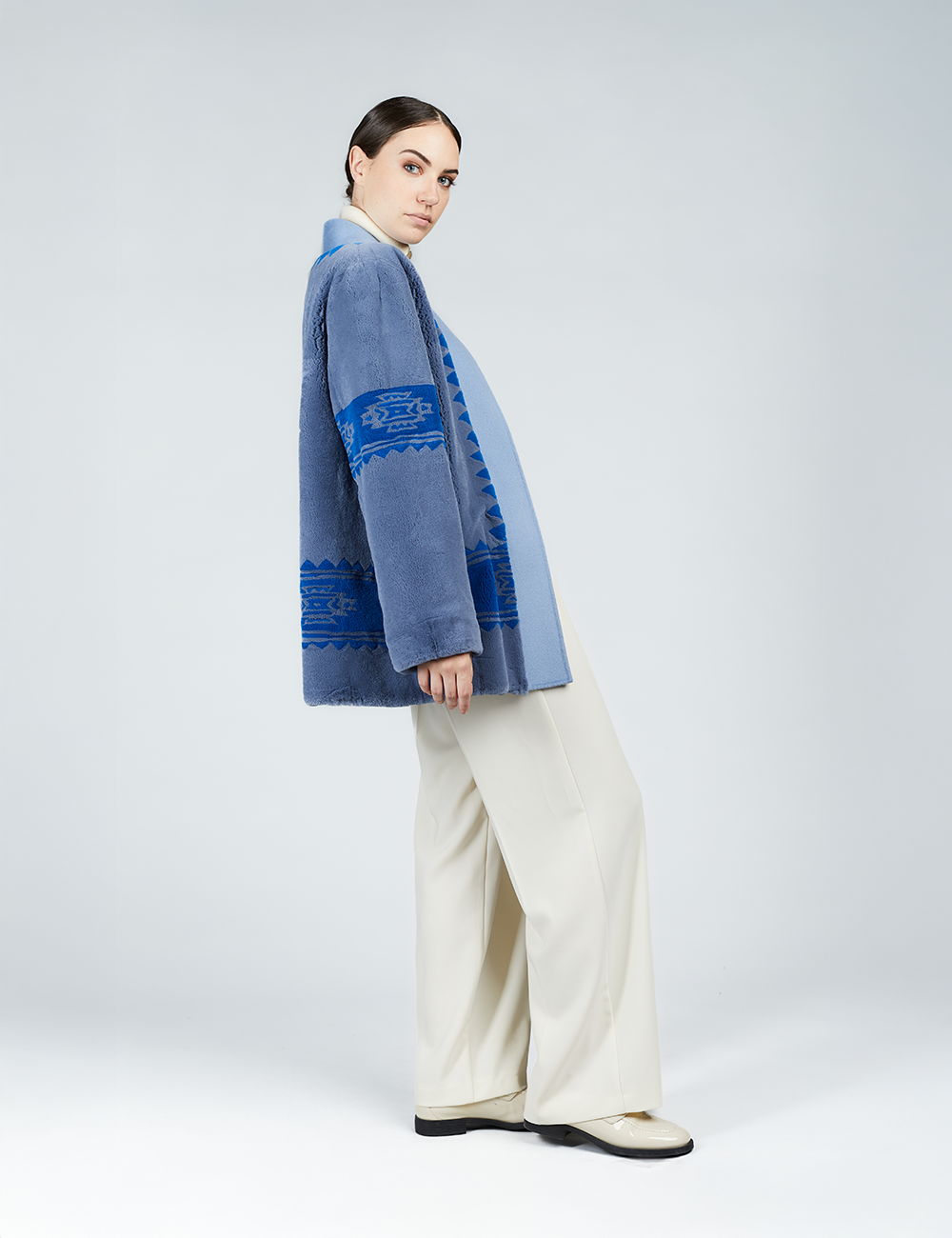 Cardigan in rex con stampa tribale e cintura azzurro 75cm