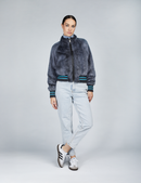 Bomber in visone  con chiusura a zip grigio scuro 55cm