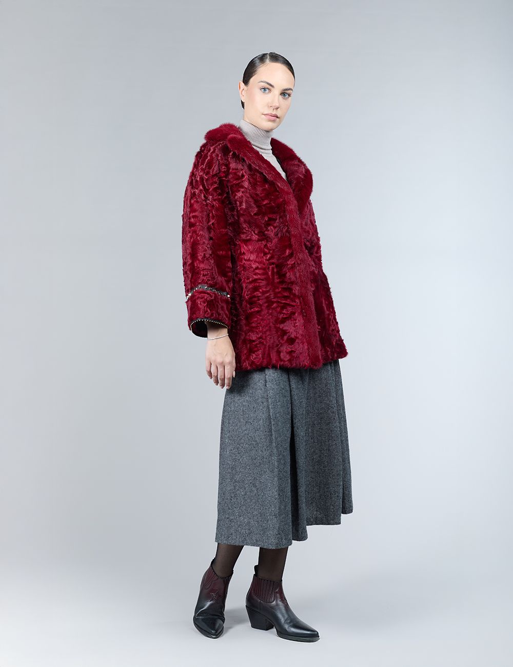 Veste en peau d'agneau avec col anglais en vison, couleur géranium, 75 cm