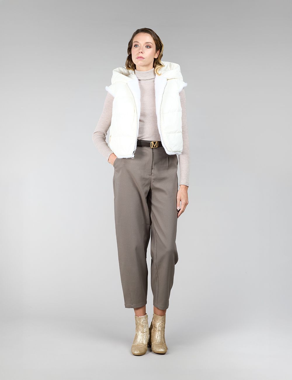 Gilet reversibile in visone, con cappuccio, bianco, 50 cm
