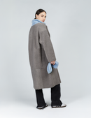 Manteau en peau de mouton réversible avec col anglais gris 110 cm