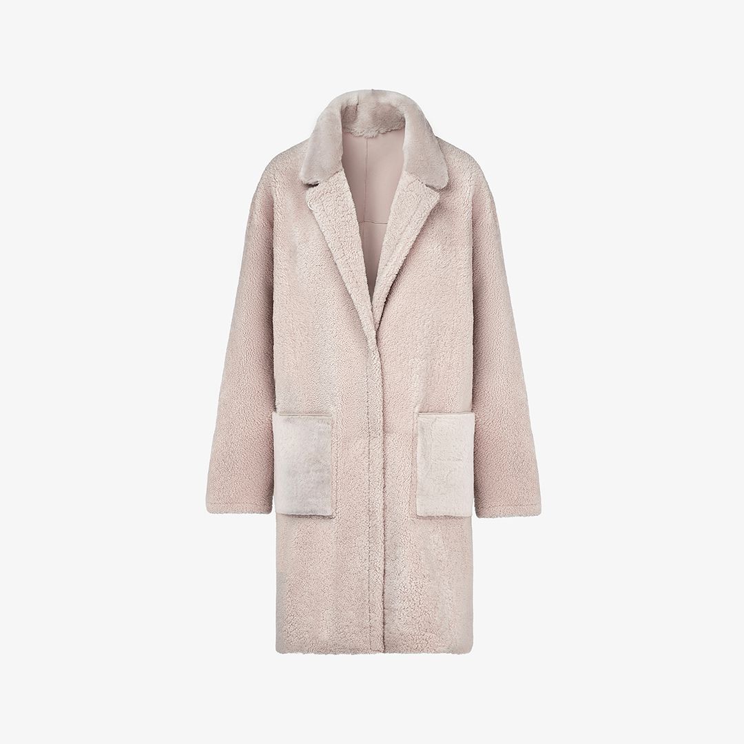 Cappotto di montone cipria 90 cm