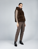 Gilet in rex reversibile con cappuccio marrone 60cm