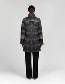 Manteau cintré en col haut persan gris de 90 cm