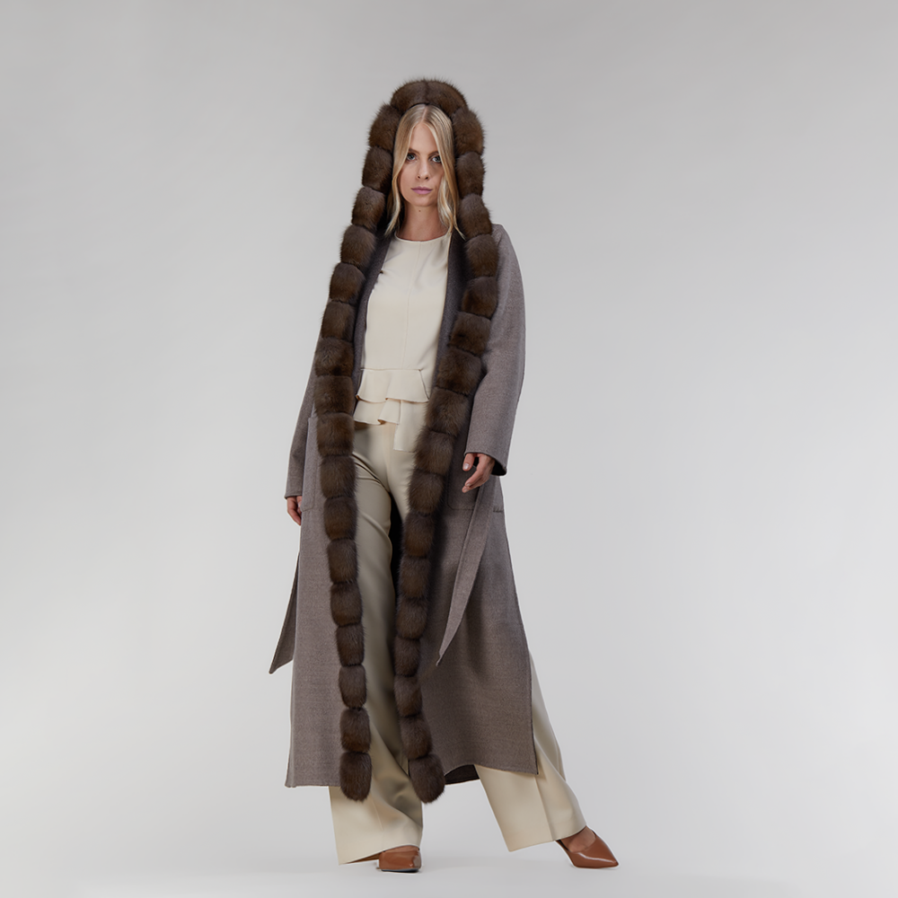 Manteau en cachemire réversible avec capuche et bordures en zibeline boue 130 cm